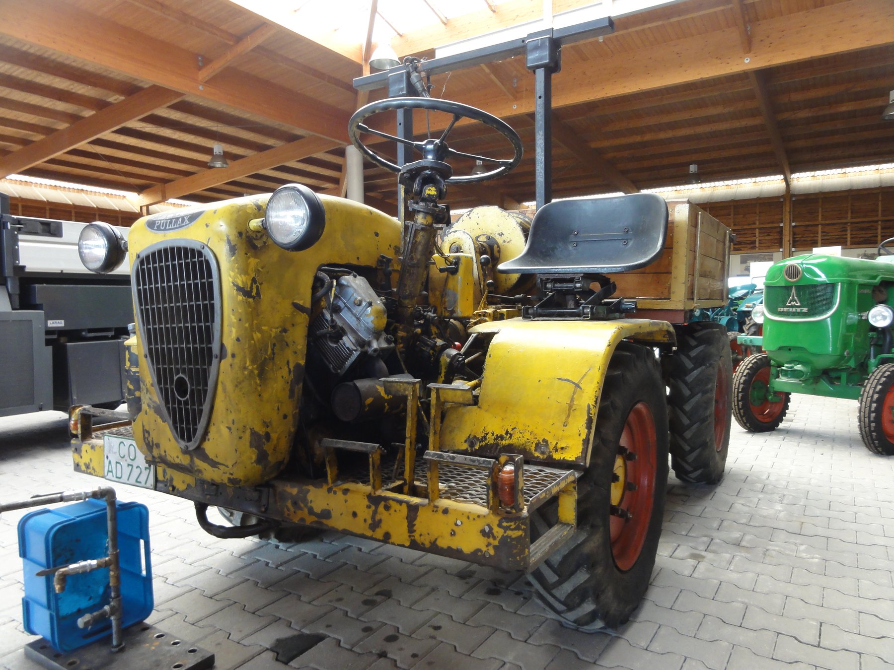 Tractor Merk Pullax P20