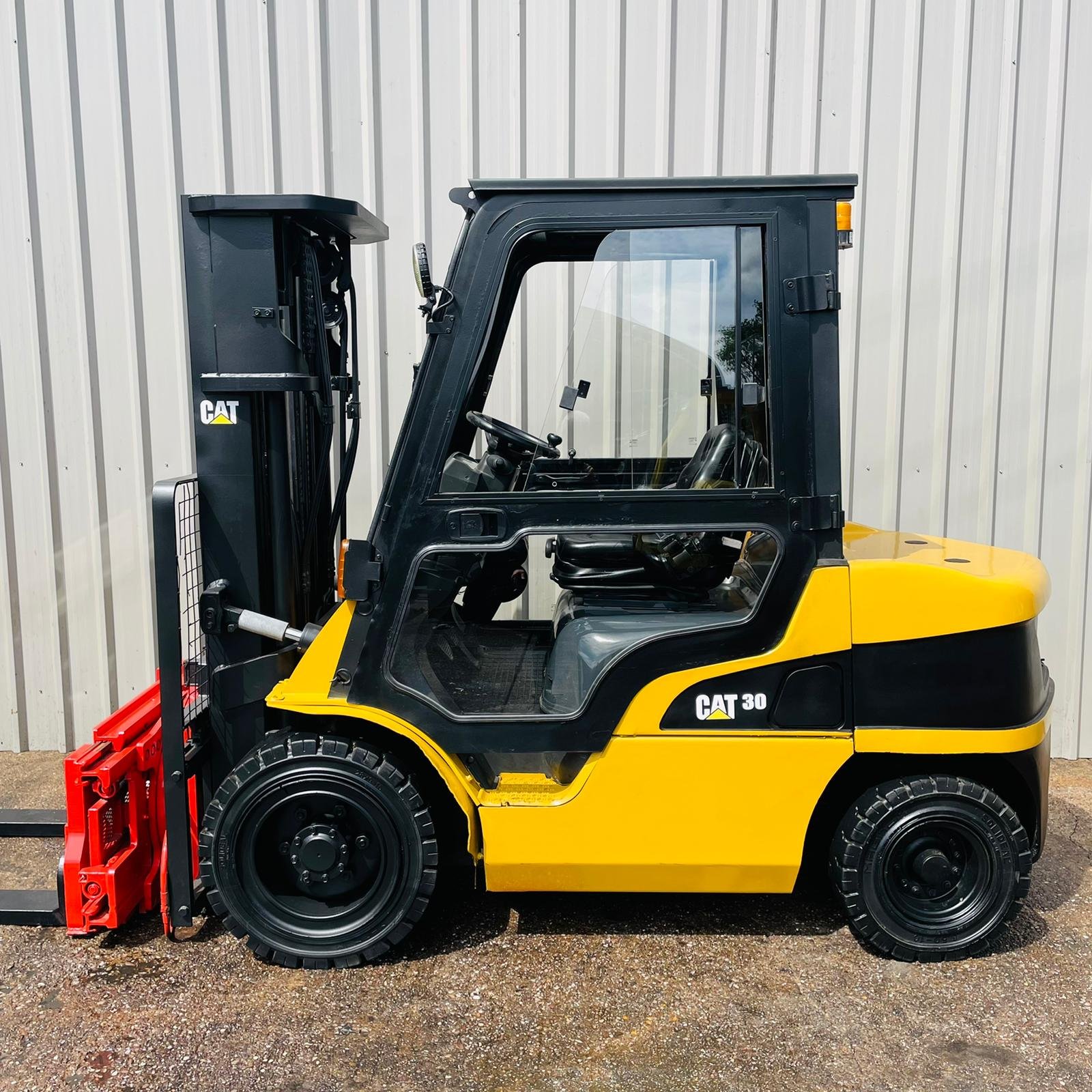 Diesel forklifts CAT Lift Trucks DP30N