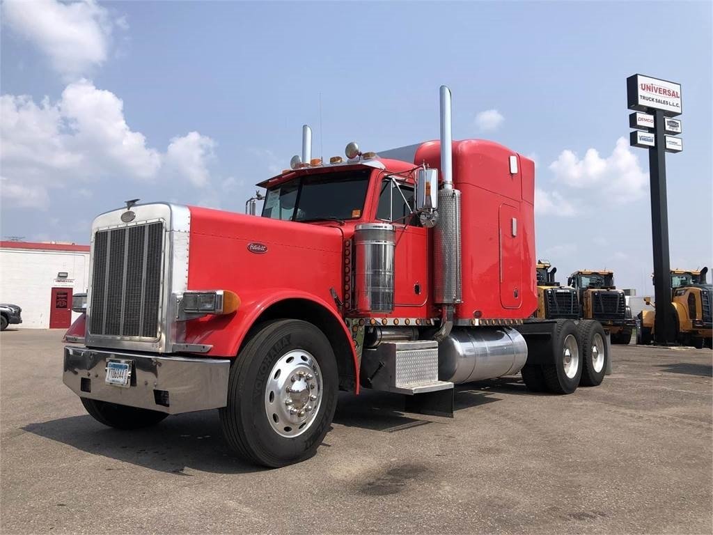 Truck Peterbilt 379L