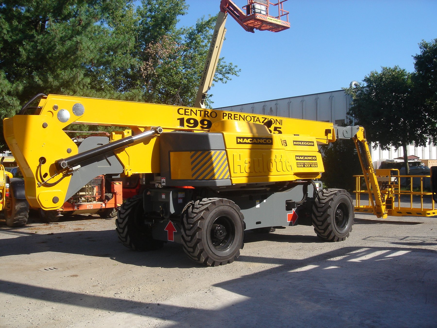 Aerial work platforms Haulotte HA32PX