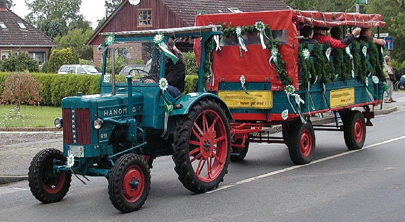 Traktor Hanomag R 19