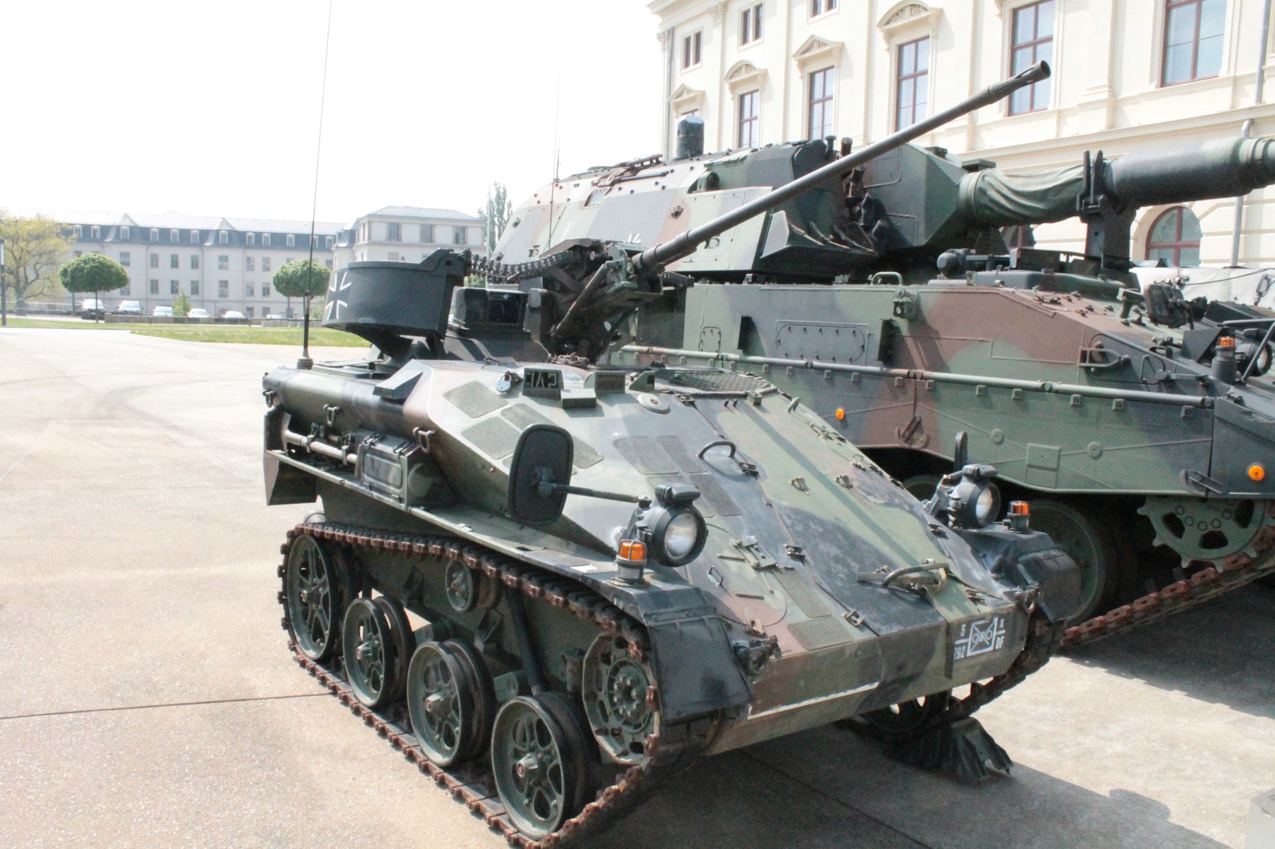 Armoured vehicles MAK SYSTEM GESELLSHAFT MBH Wiesel 1 MK 20