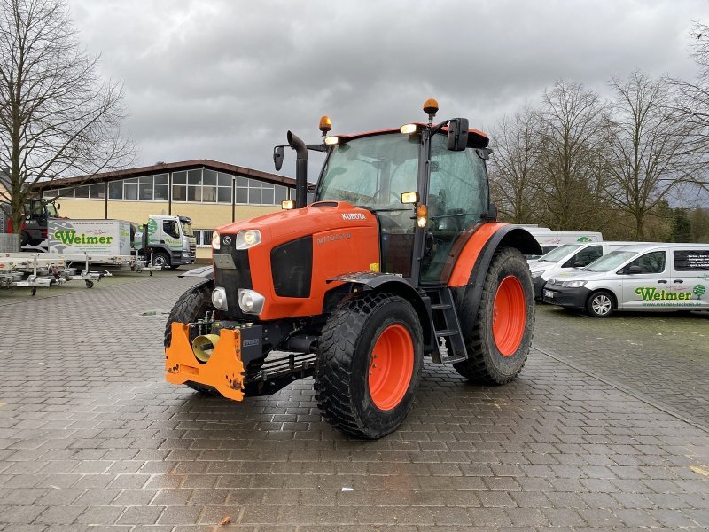 Kubota M110