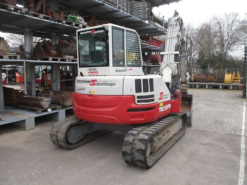 Maschine Takeuchi TB235-2