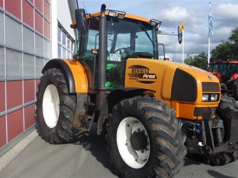 Tractor Renault Ares 696 RZ