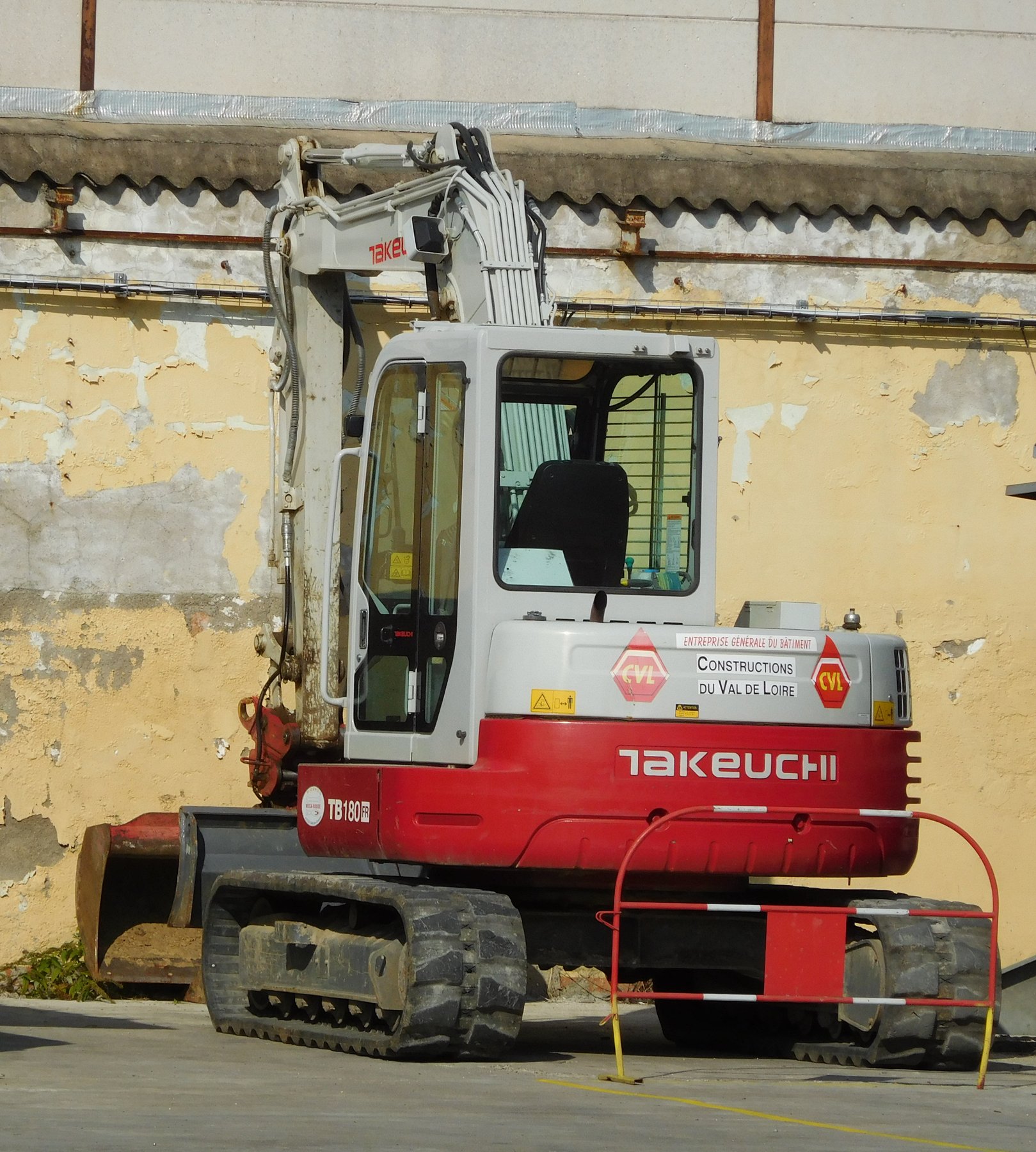 Takeuchi TB180FR