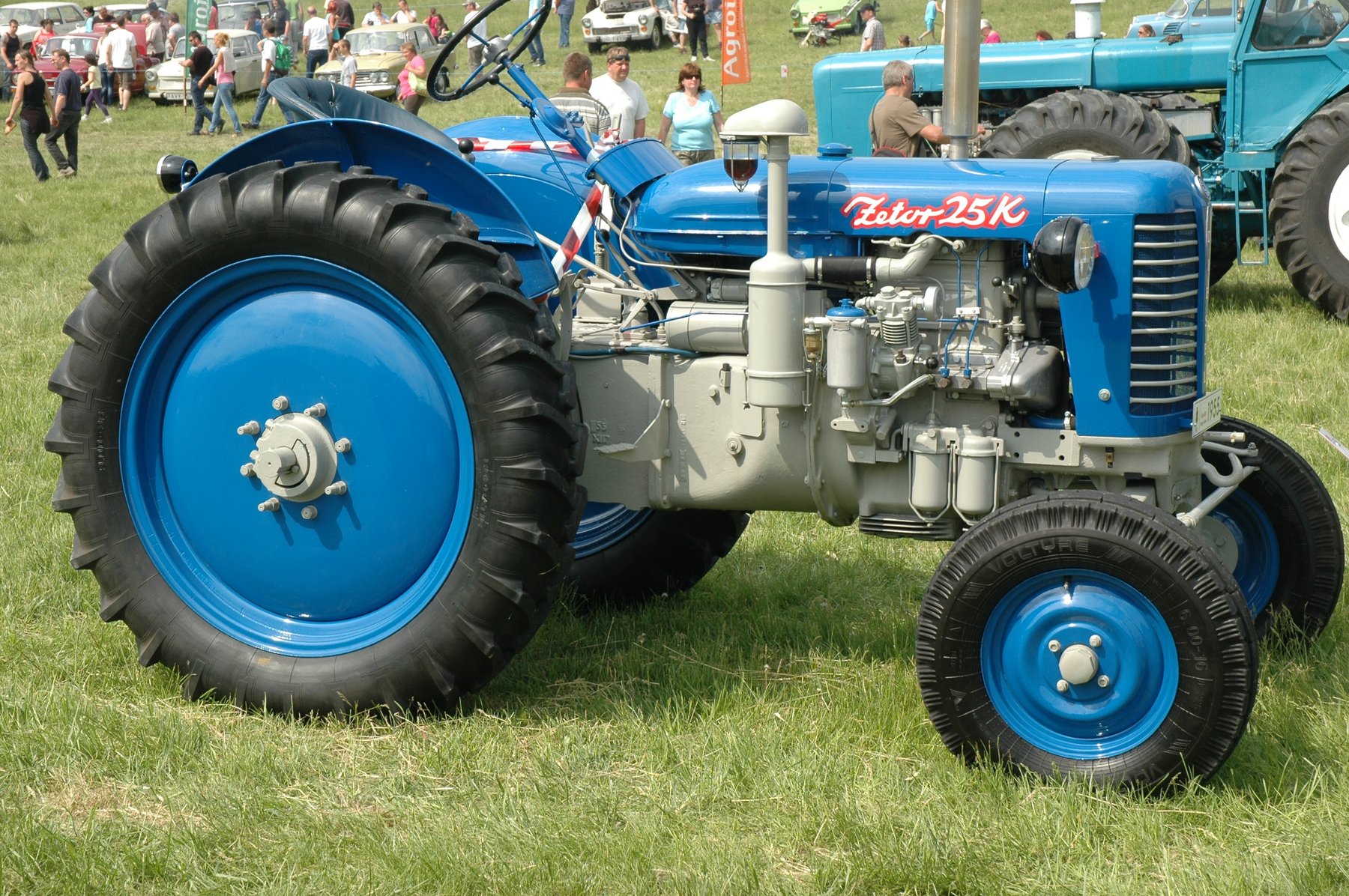 Tractor Zetor 25T-53