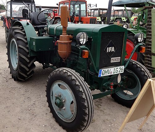 Tractor Kiefel Pionier