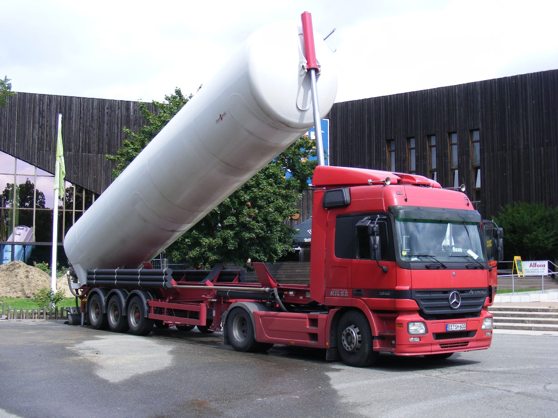 Truck Mercedes Benz 1846