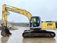 New Holland E215
