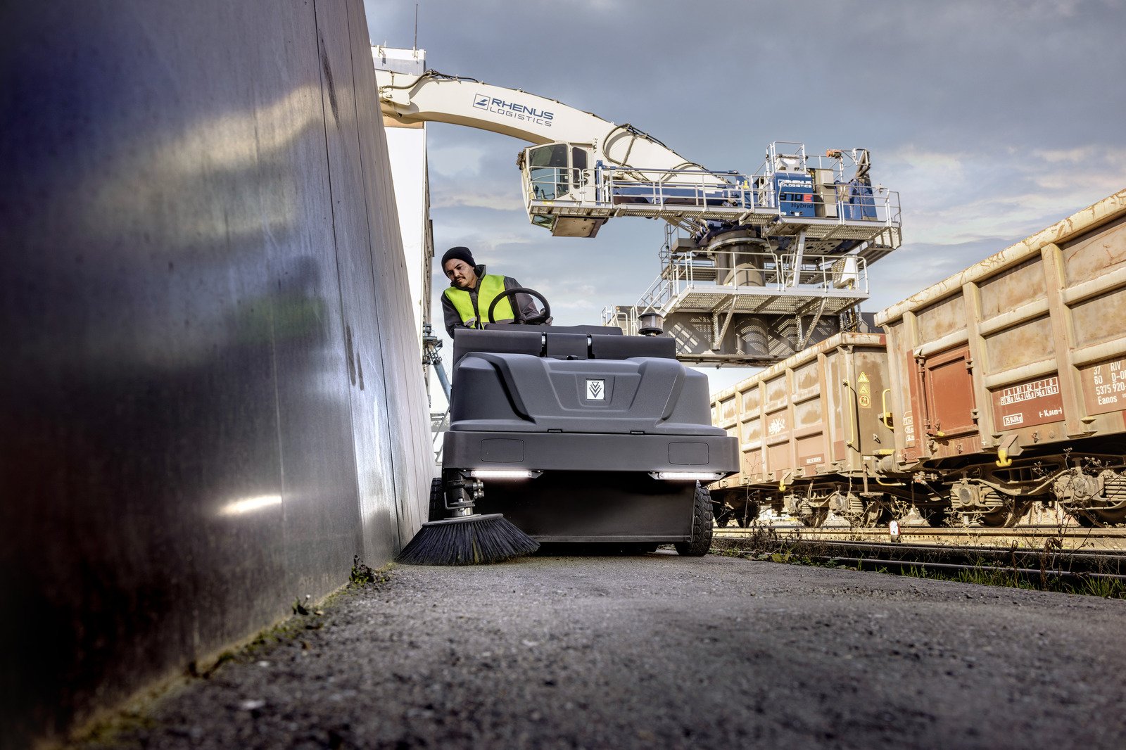 Municipal equipment Kärcher MC 130