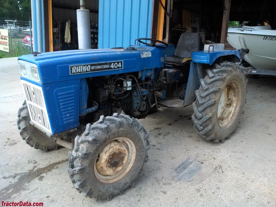 Tractor Rhino 404