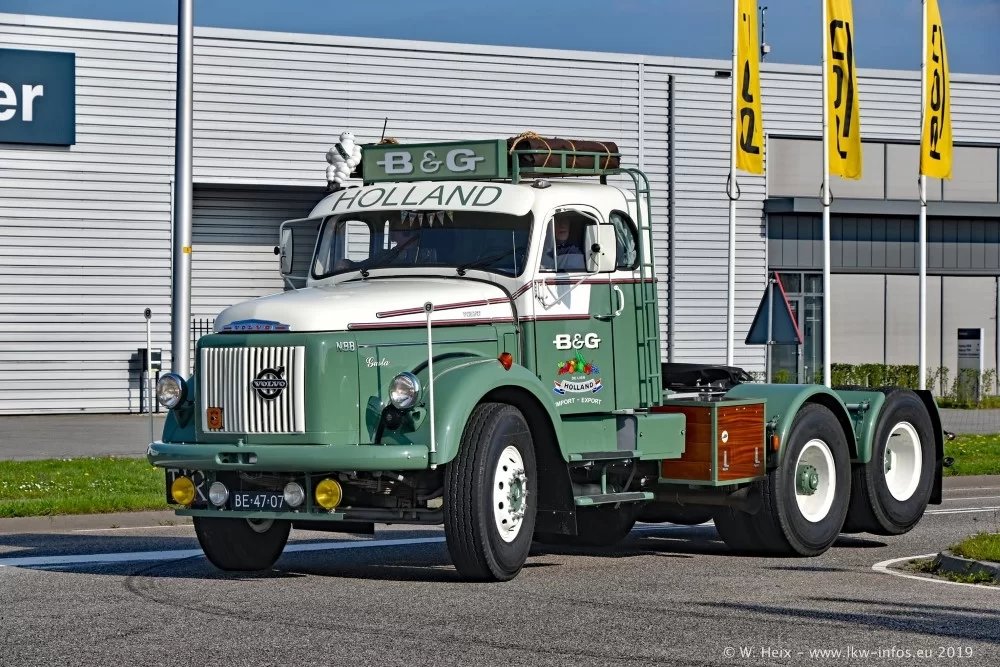 Lastwagen Volvo NB88-52