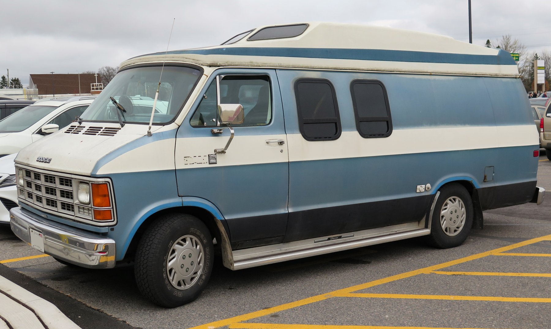 Transporter Dodge DODGE B250 VAN / STANDARD