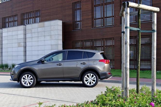 Transporter Toyota RAV4 MPV 2.2 D-4D 4X4