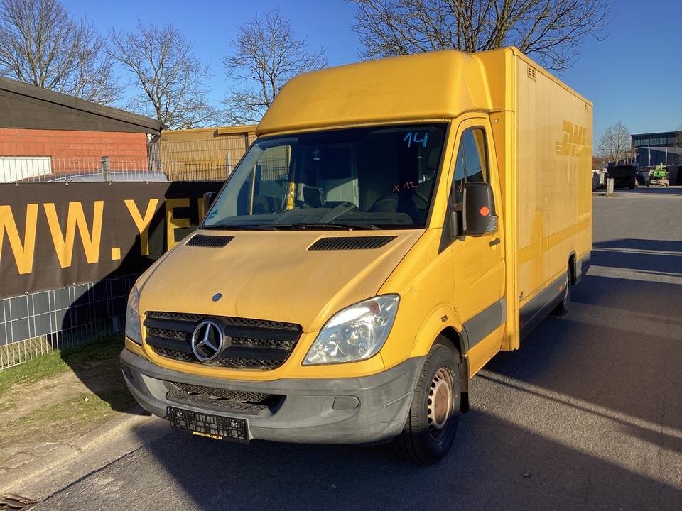 Truck Mercedes Benz 906 FUT 35