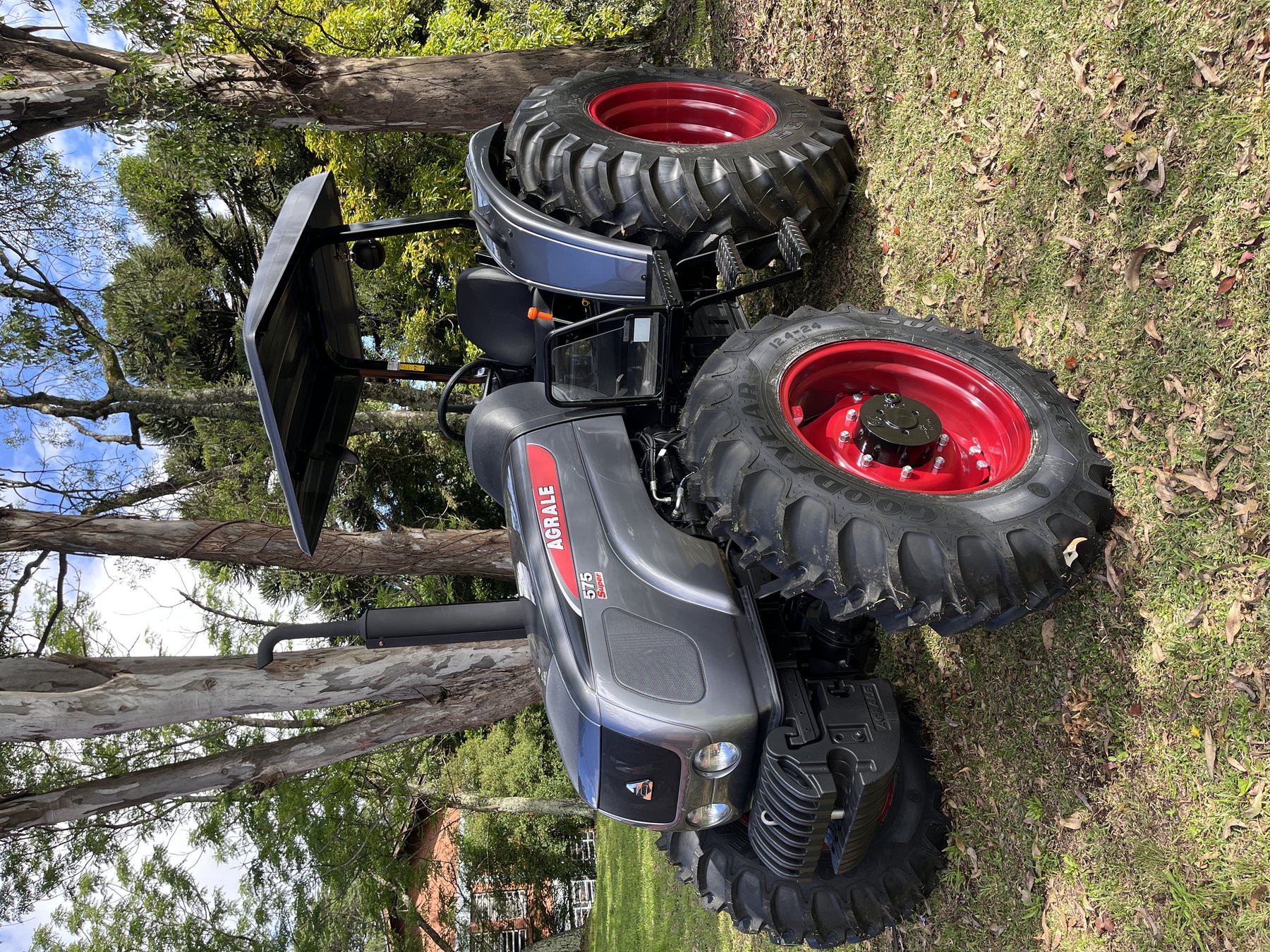 Traktor Agrale 575.4