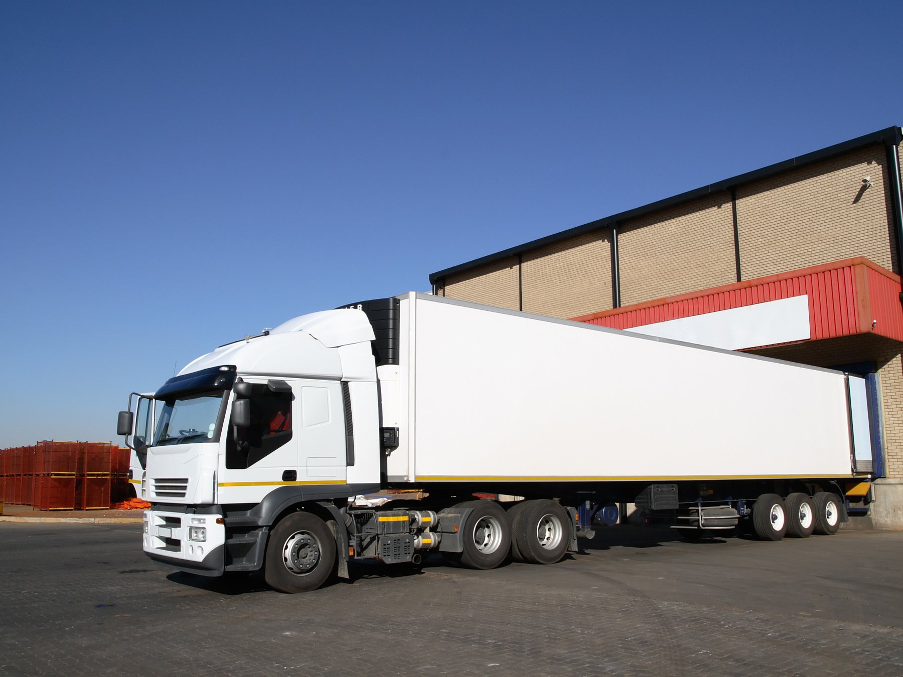 Samochód ciężarowy DAF FA45170E12