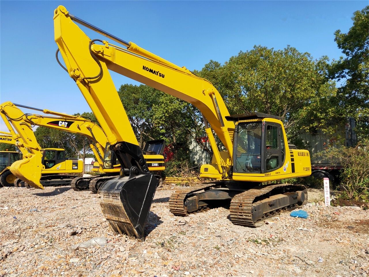 Excavator Komatsu PC200-6 EXCEL