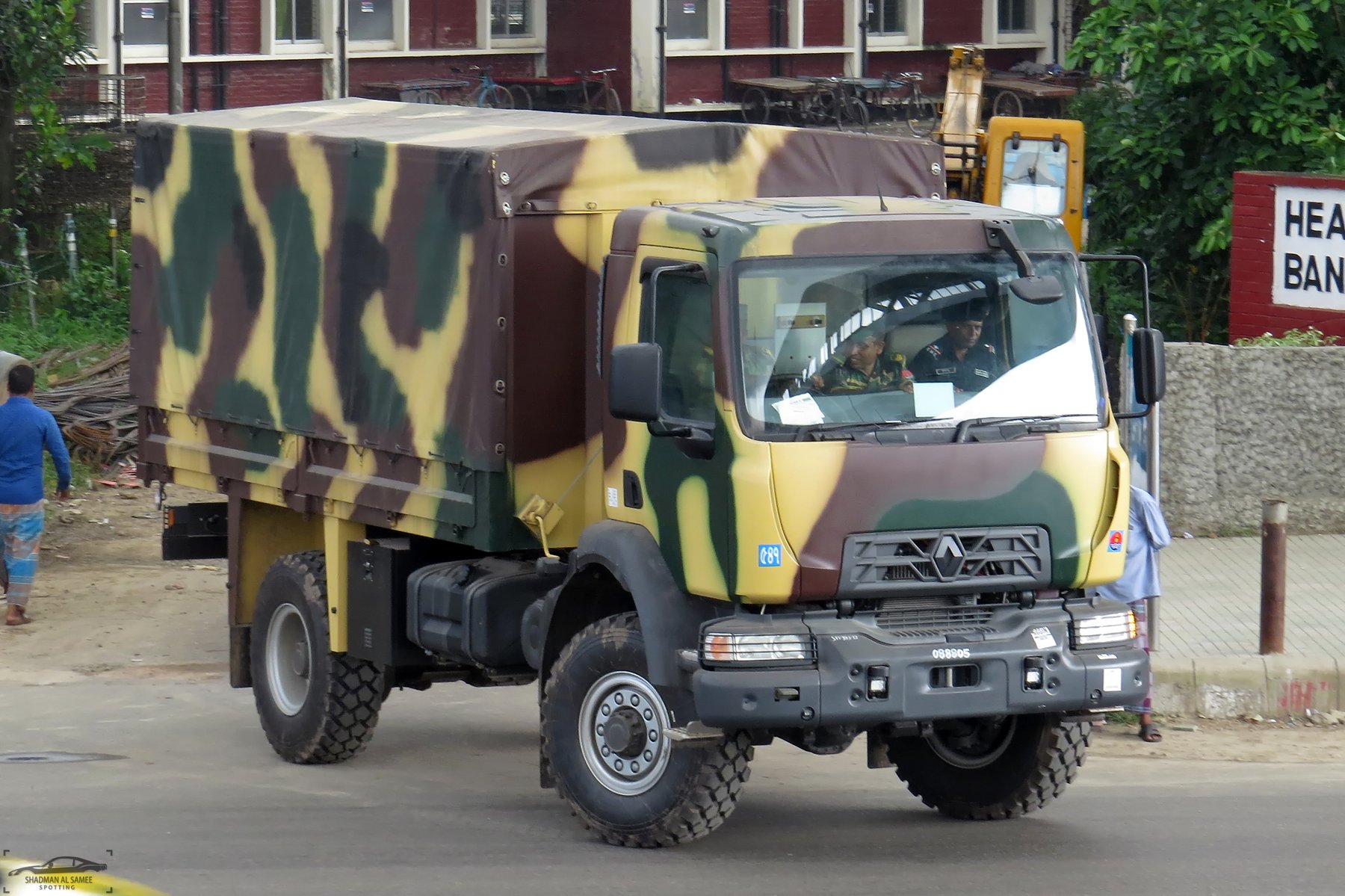 Truck Renault MIDLUM 240.14 KEVYT