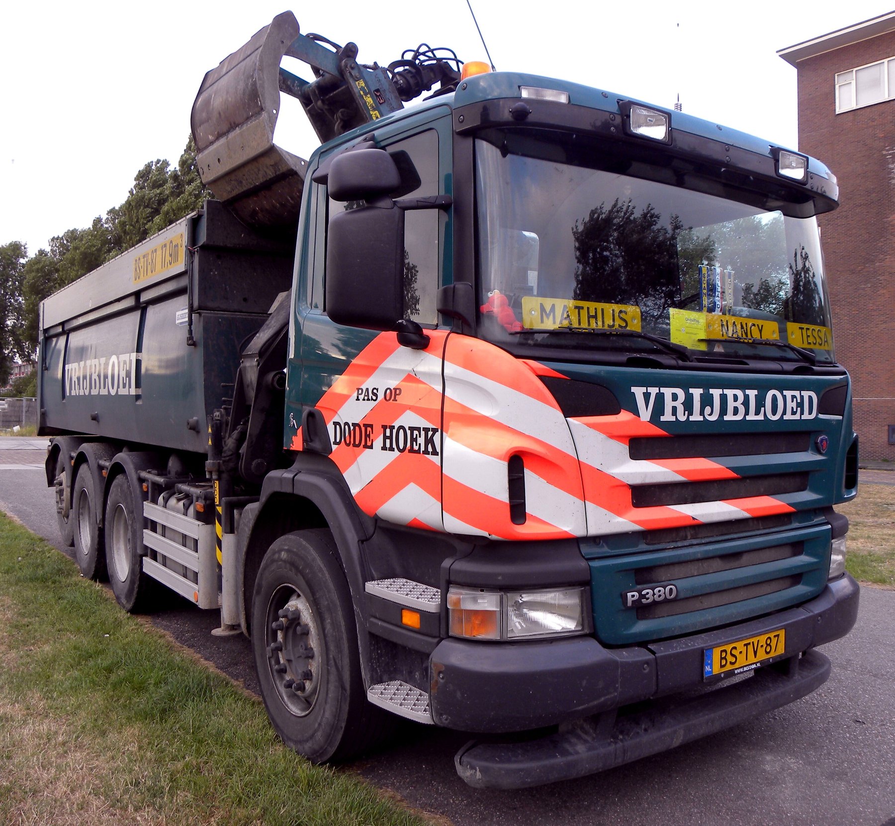 Truck Scania P 12 LB-8X4/ 194+296+135