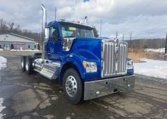Kenworth W990
