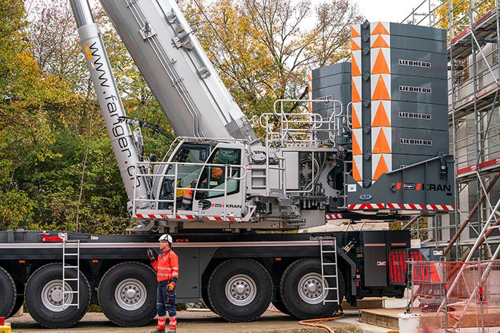 Mobile crane Liebherr LTM 1650-8.1