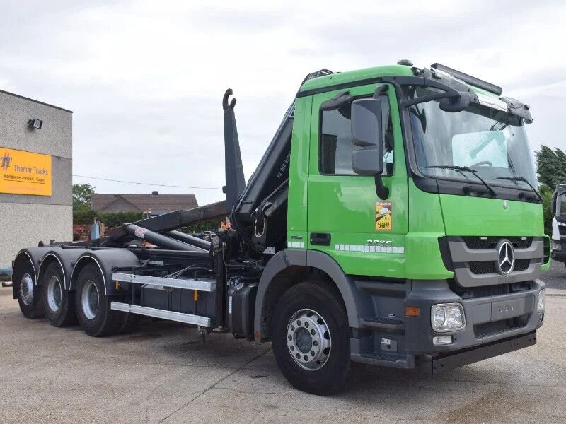 Truck Mercedes Benz Actros 3236 L 8X4