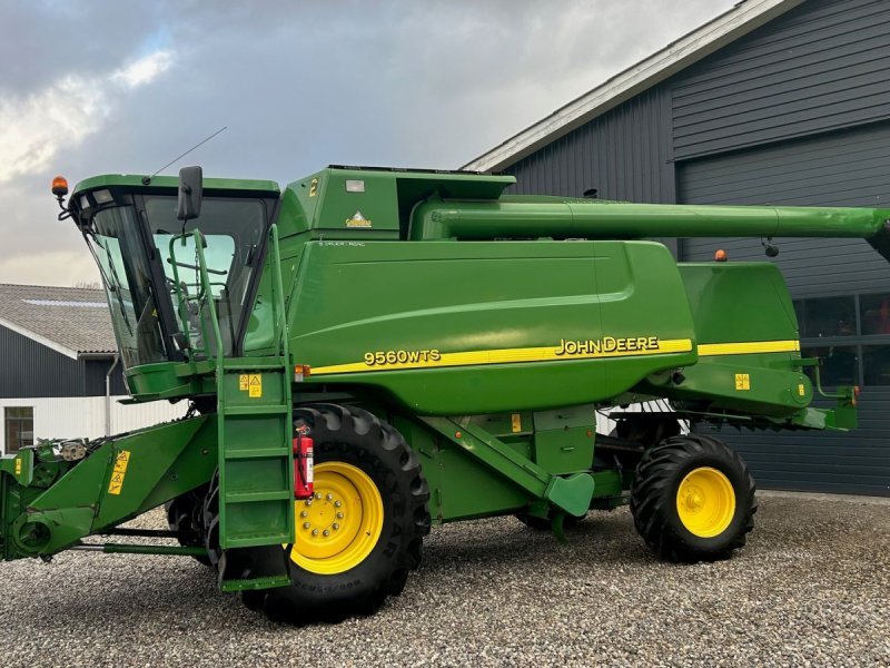 Harvester John Deere 9560 WTS HillMaster