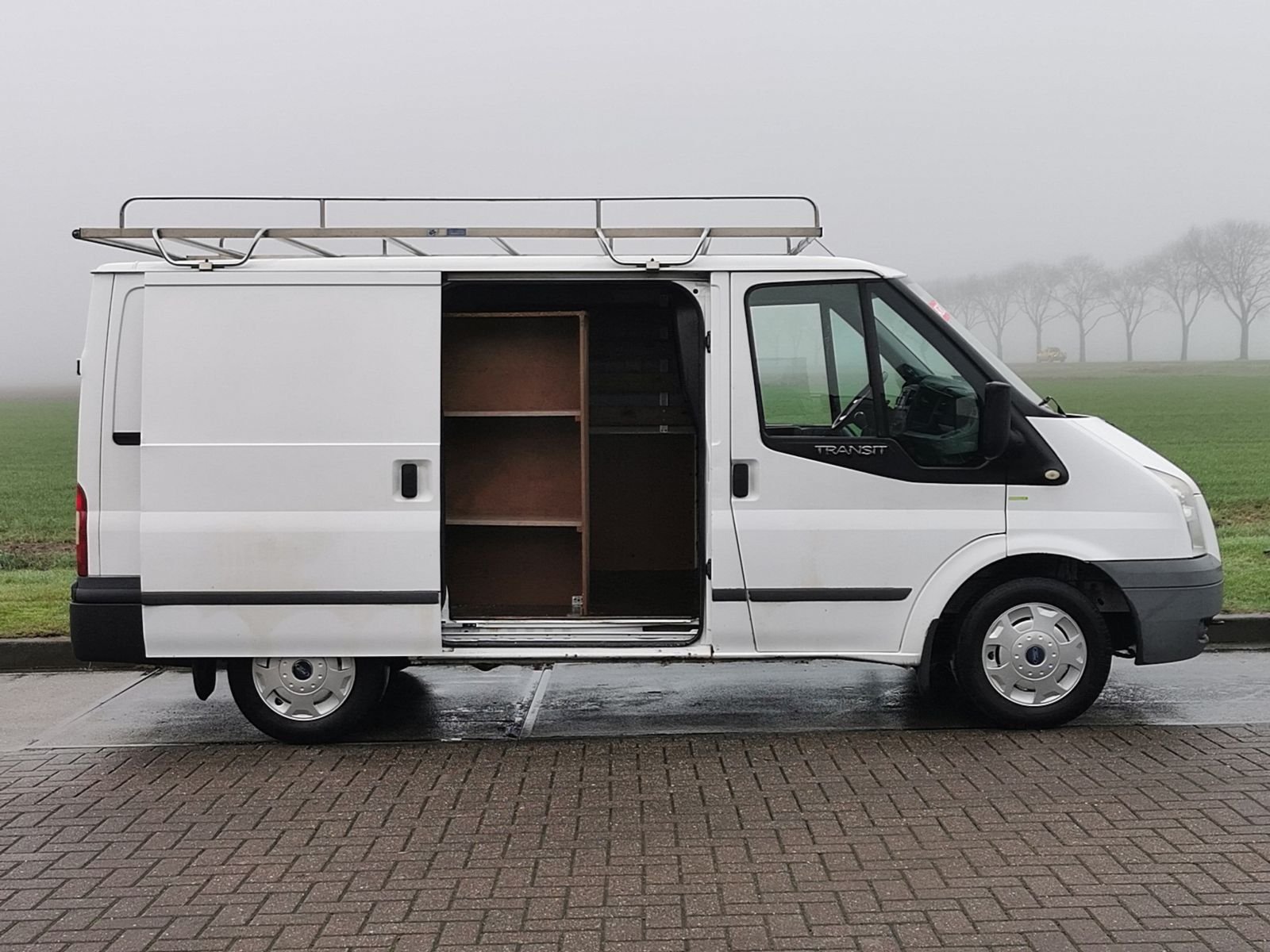 Van Ford TRANSIT 260S FD 100 LR 4,23