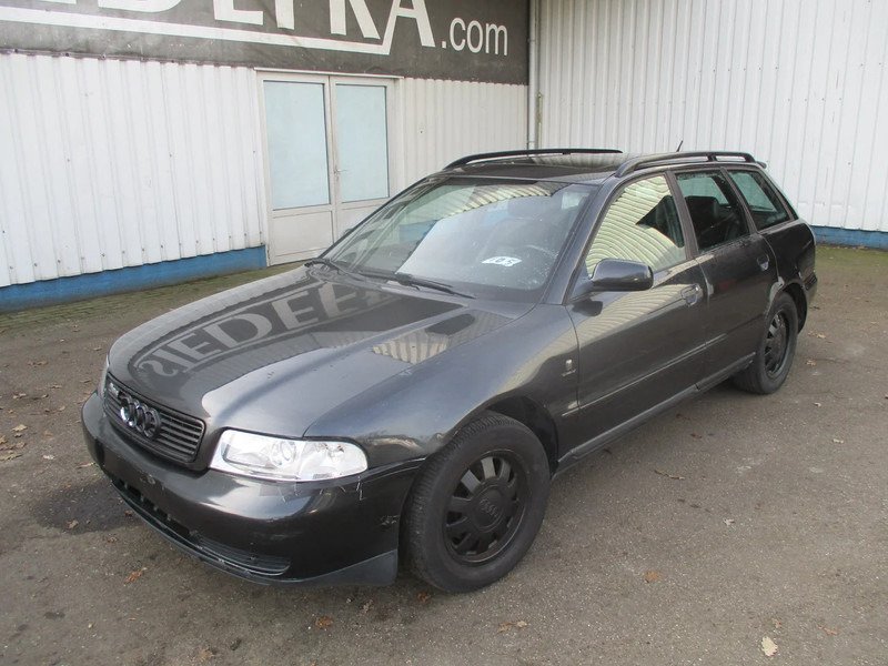 Van Audi 5D A4 AVANT 1.9TDI AUTOMATIC-B5