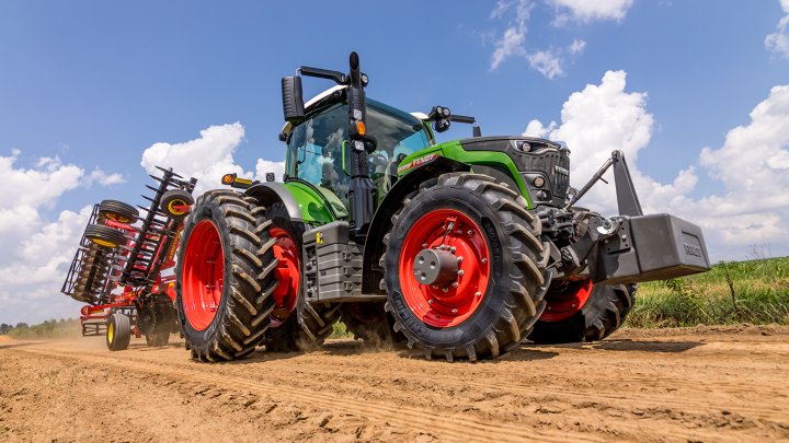 Car trailers up to 3.5 t Fendt PLATIN 510 TG/4200