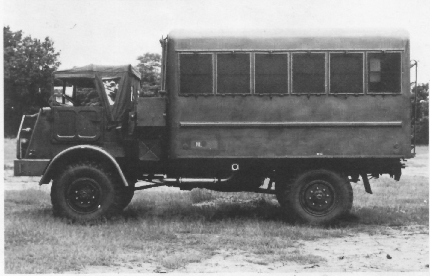 DAF YA324
