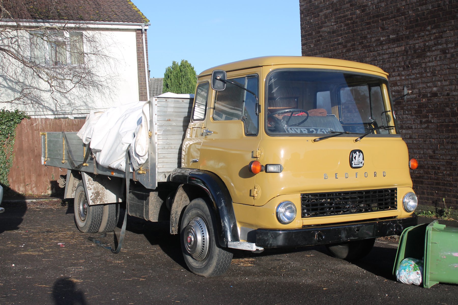 Van Bedford 97570TL