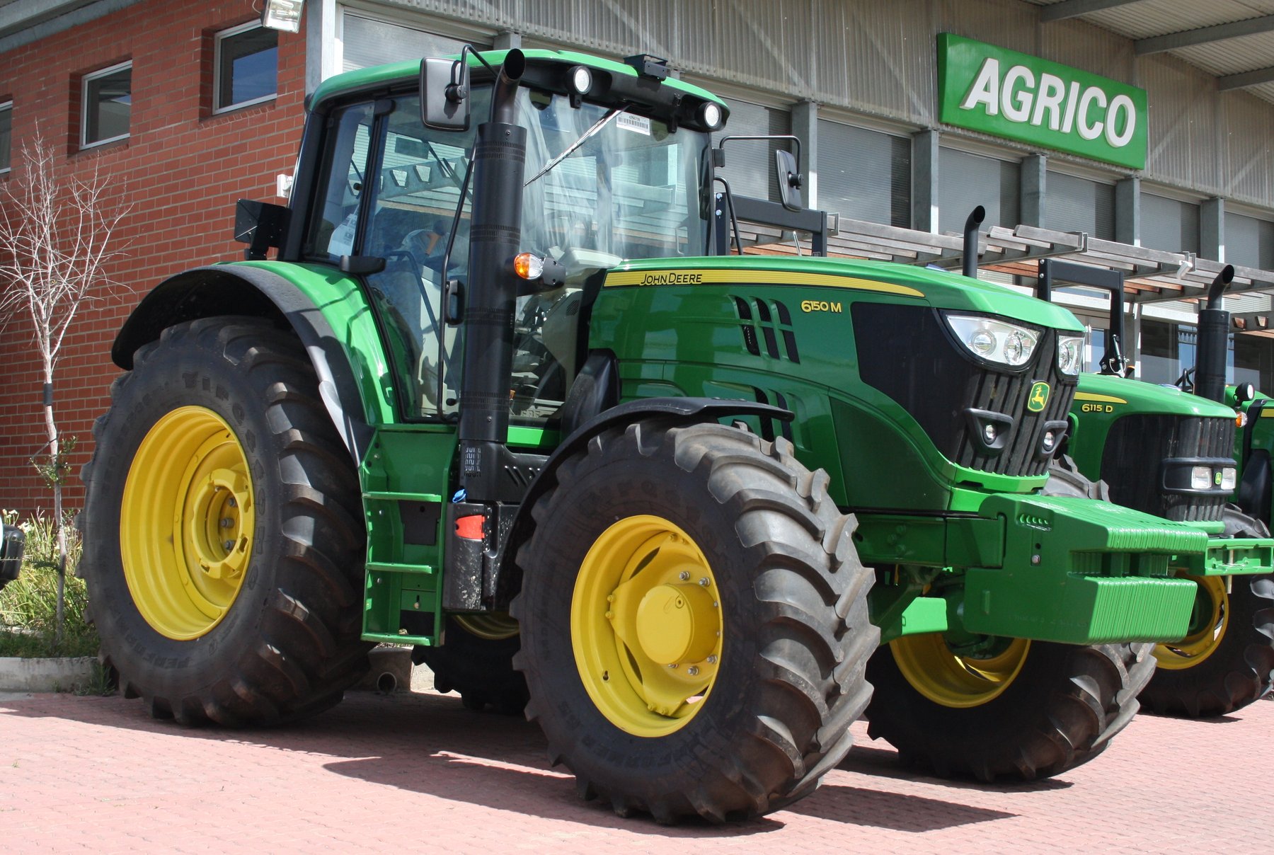 John Deere 6150M
