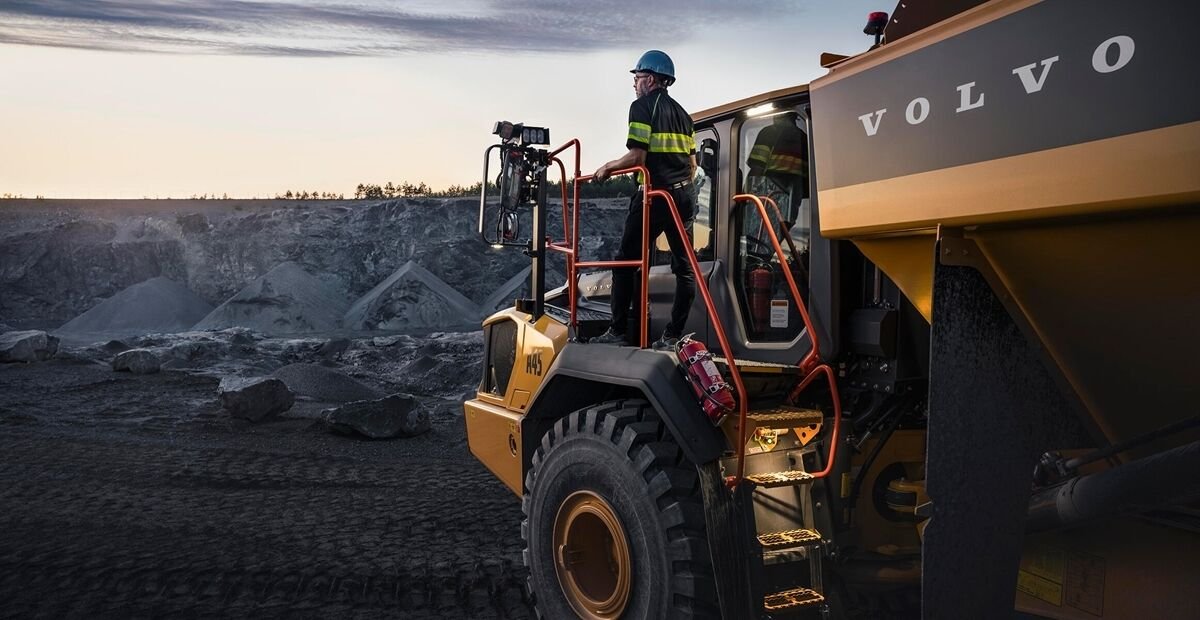 Diesel engine Volvo Construction Equipment D11L
