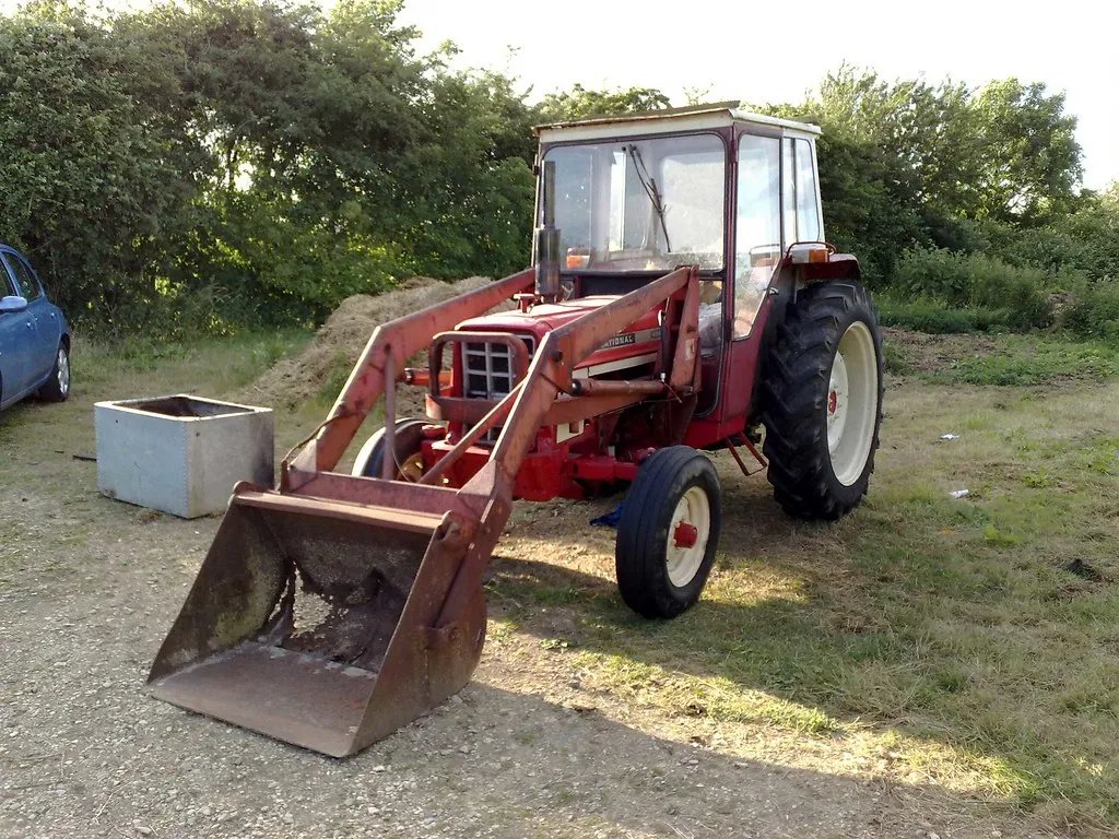 Traktor LFIAT 454
