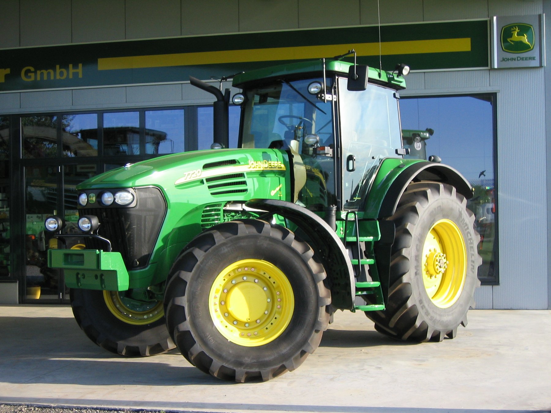 John Deere 7720