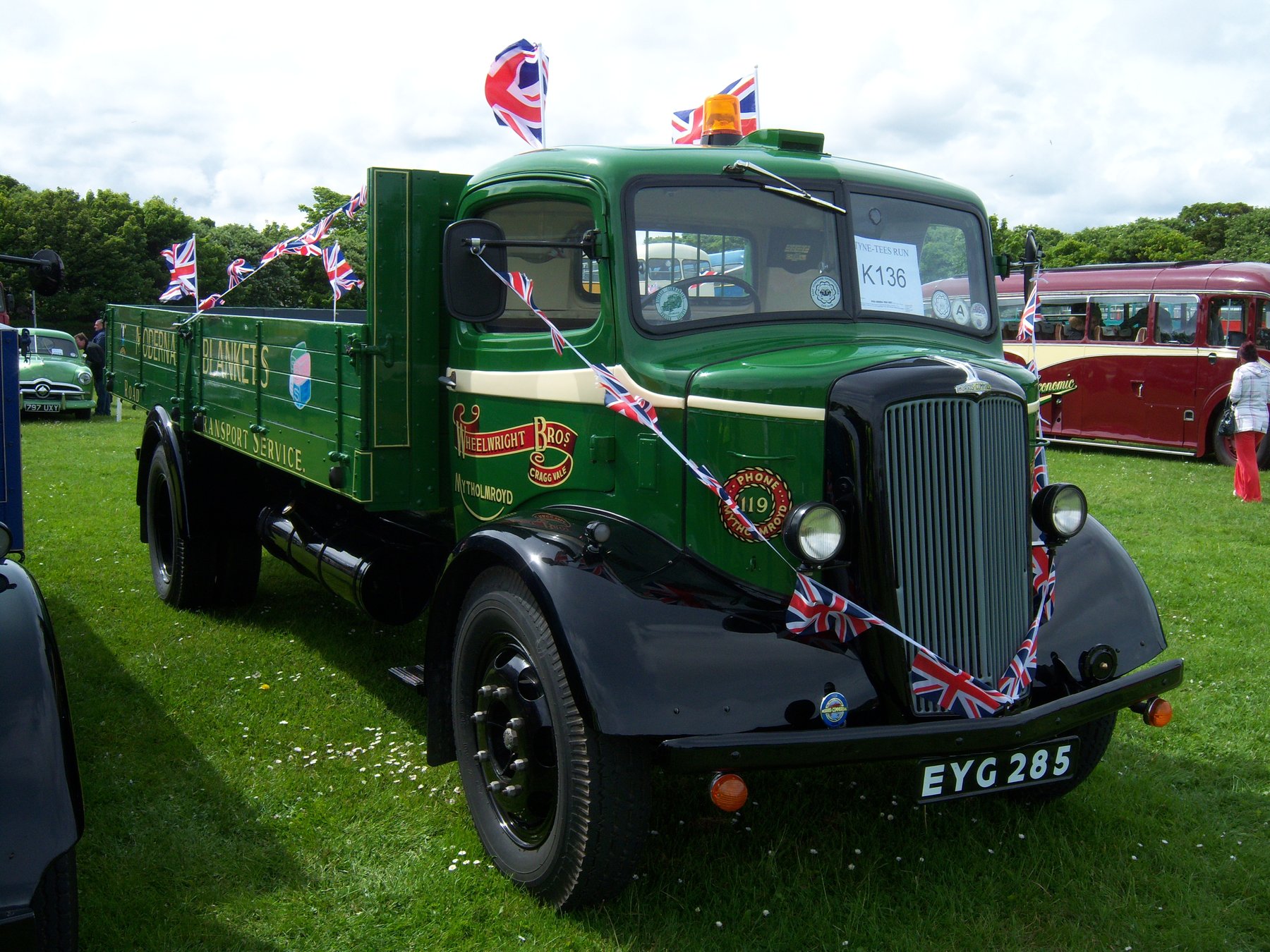 Truck Morris Commercial