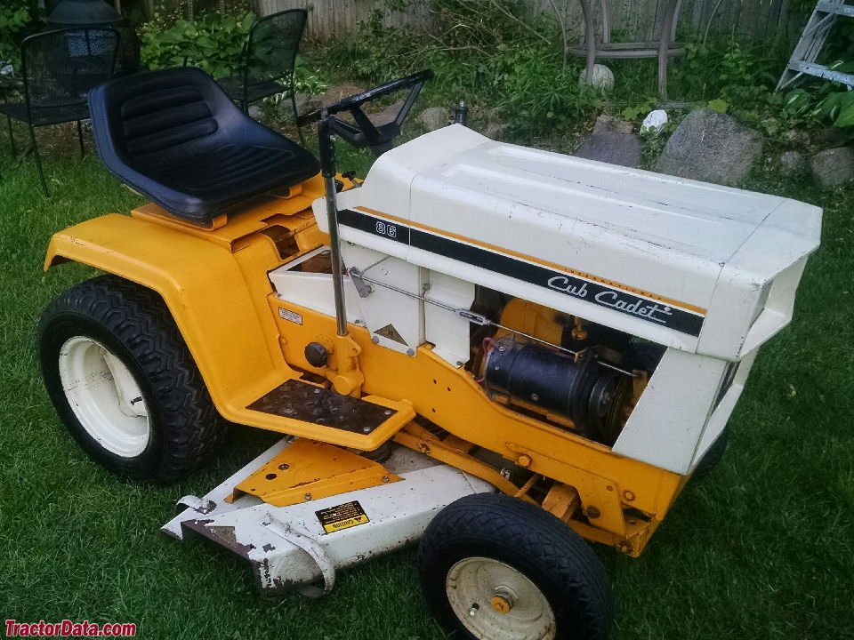 Ride-on mowers Cub Cadet 86