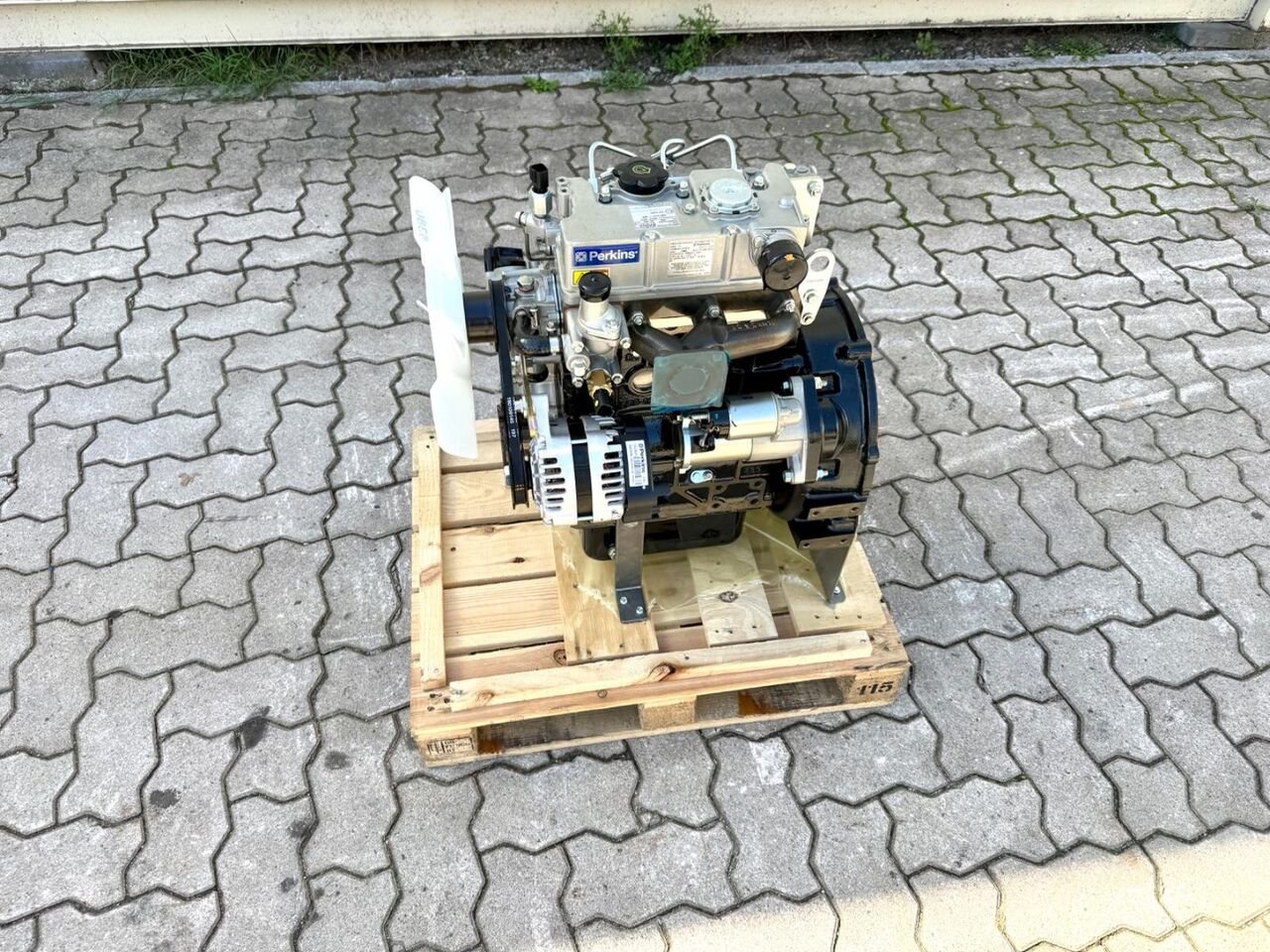 Diesel engine Perkins Engines 403D-11