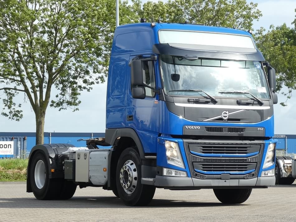 Truck Volvo FM 410 EEV 8X2