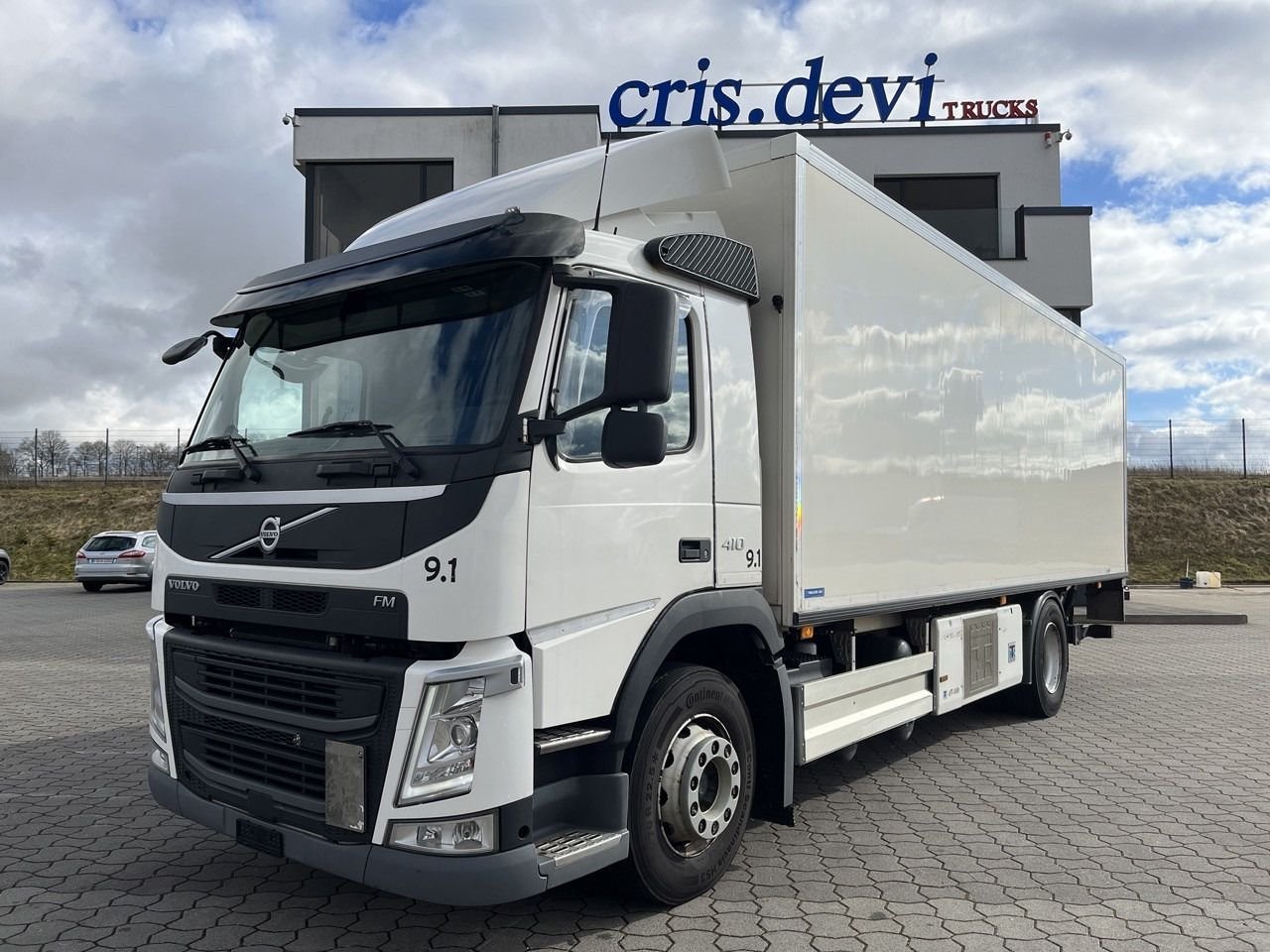Truck Volvo FM 410 4X2
