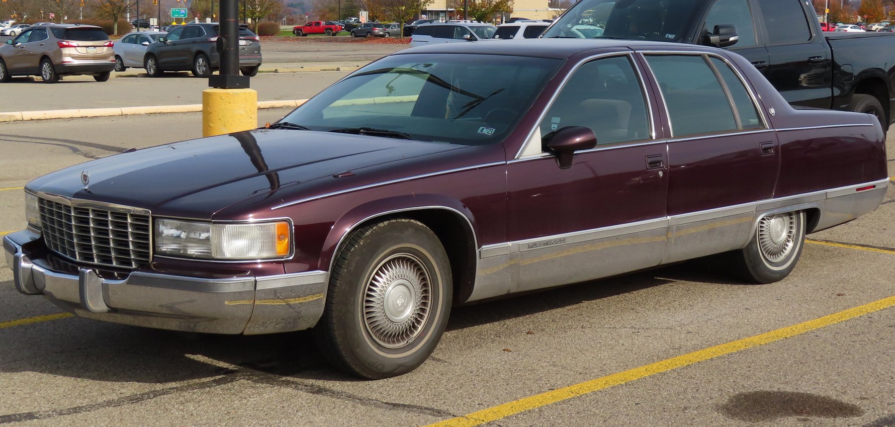Van Cadillac FLEETWOOD