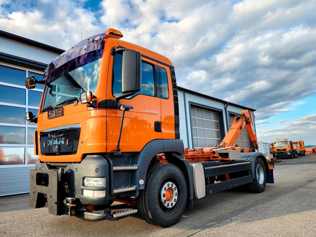 Lastwagen MAN 18.320 4X2 BB EEV