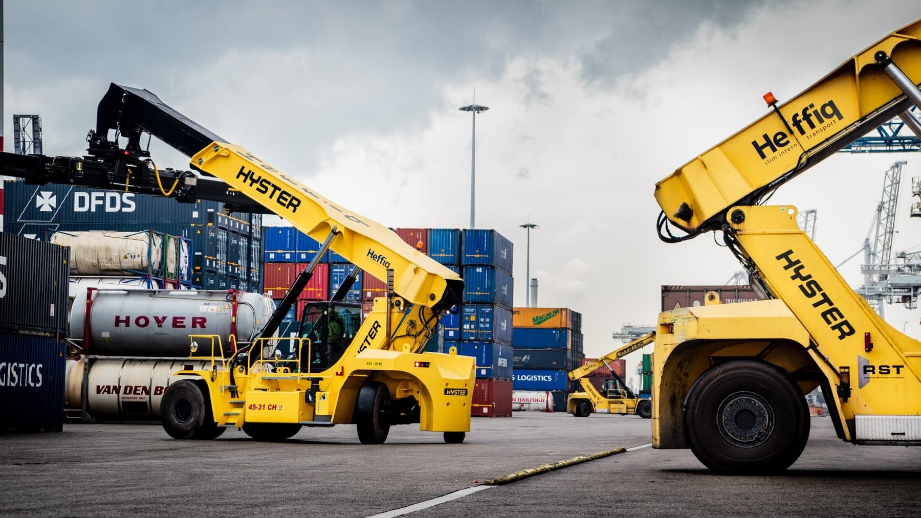 Containerstapler & Reachstacker Hyster RS46-41XD/62S