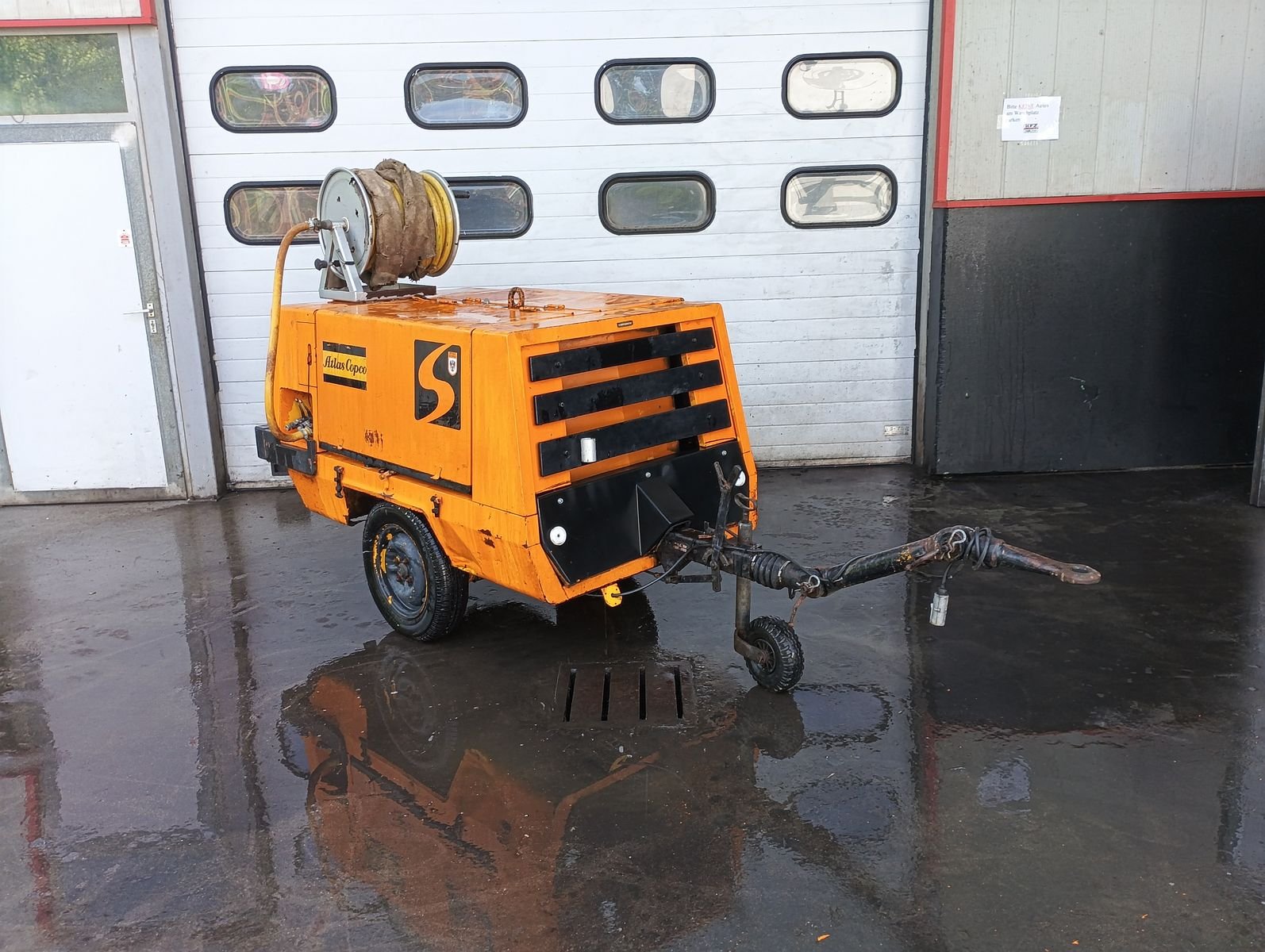 Anhänger Atlas Copco XAS 60 DD