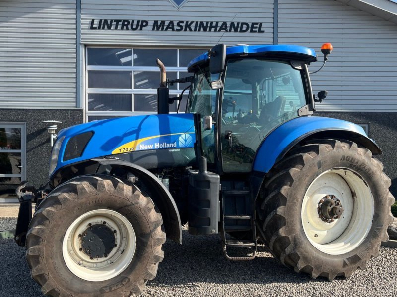 Tractor New Holland T7030 4WD
