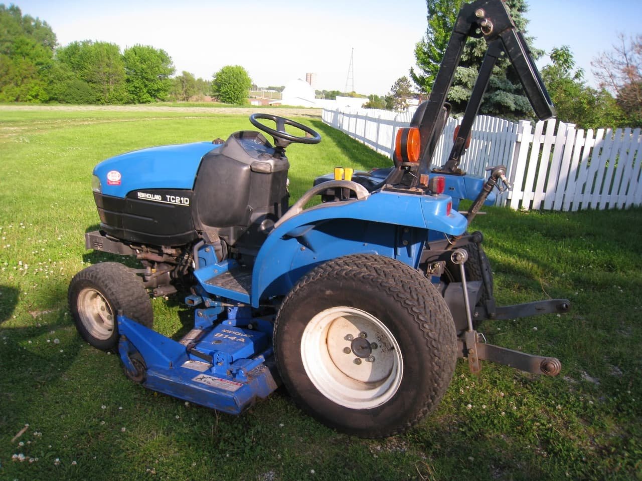 Tractor New Holland TC21D 4WD