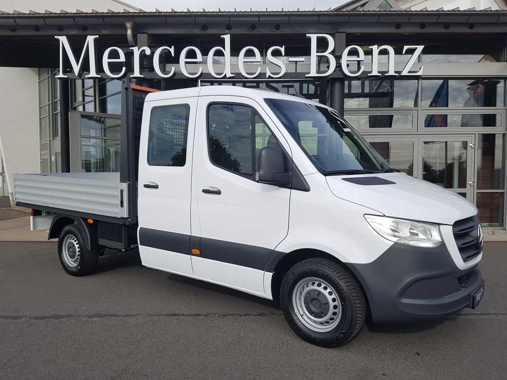 Van Mercedes Benz 310 DOKA 4X2 3665
